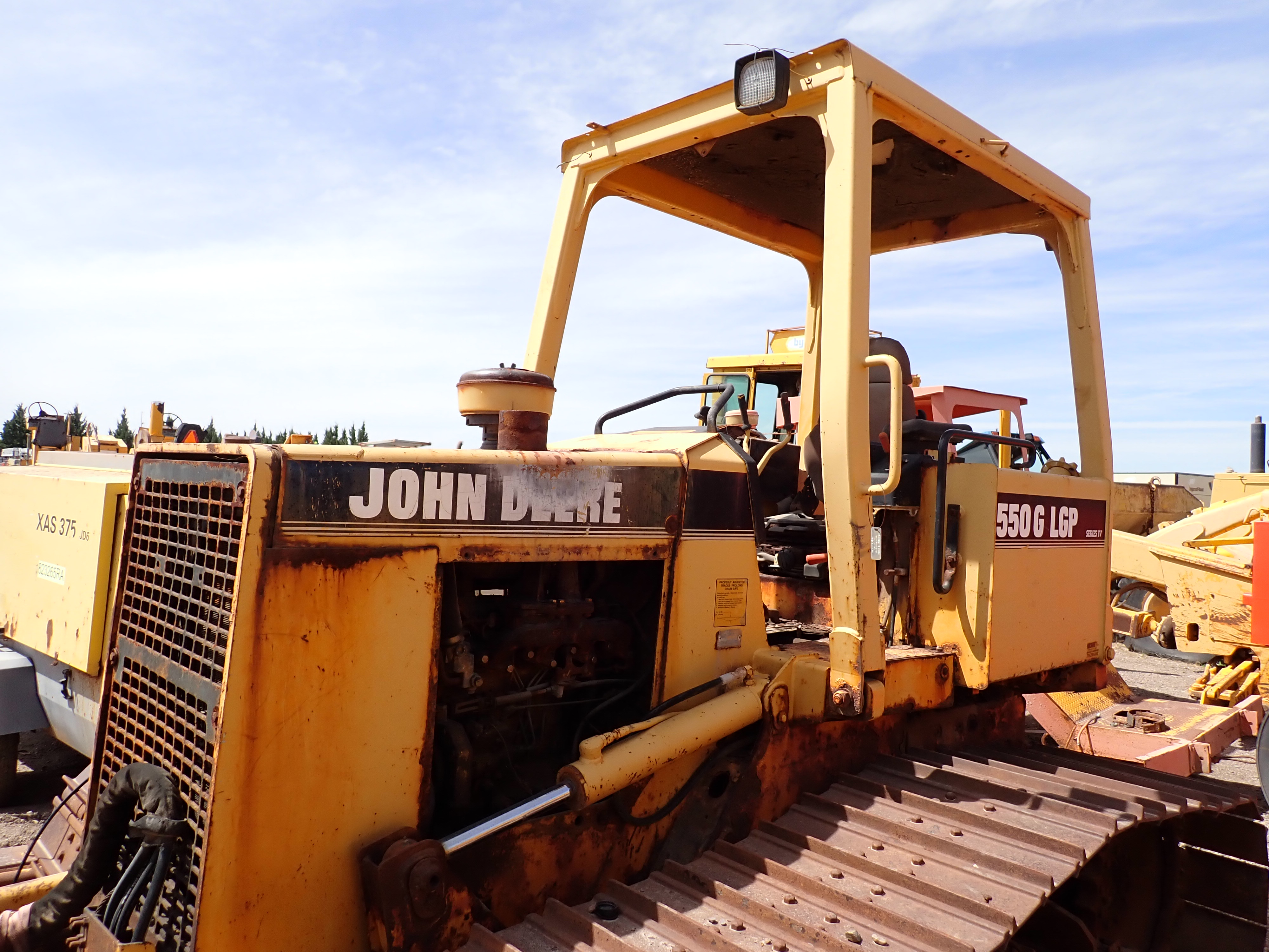 ./imagenes/INVOICE/2019/12950/TOPADOR FRONTAL JOHN DEERE 550G (27).JPG